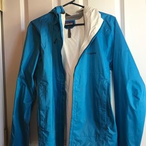 EUC Men’s Patagonia torrentshell jacket